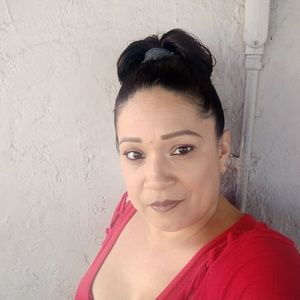 Meet your Posher, Yvette